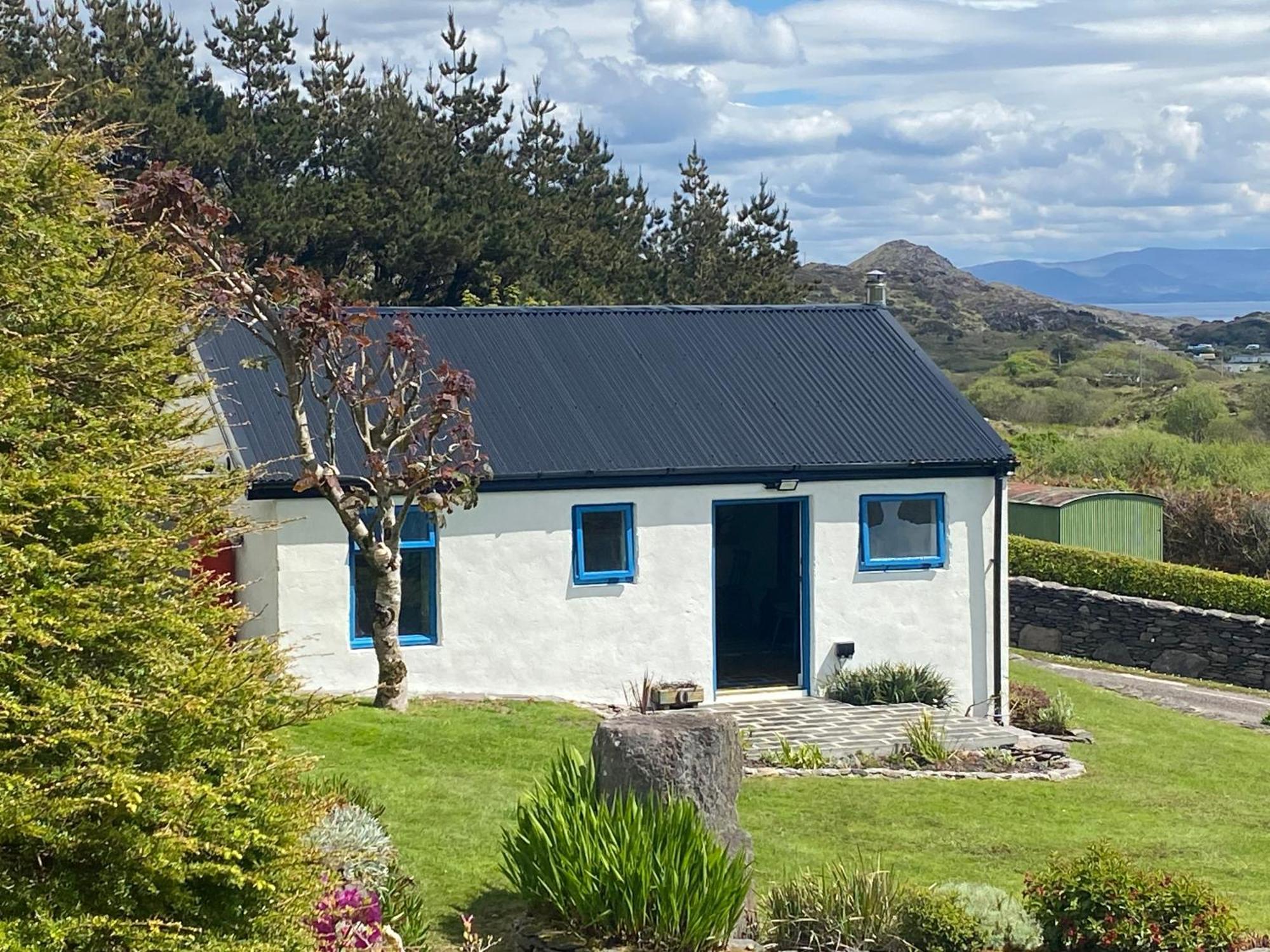 Unique Old Stone Cottage Killarney Exterior foto